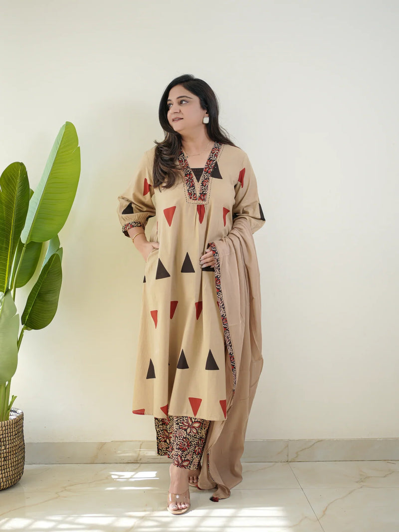 Beige Geometric Printed Set Suit