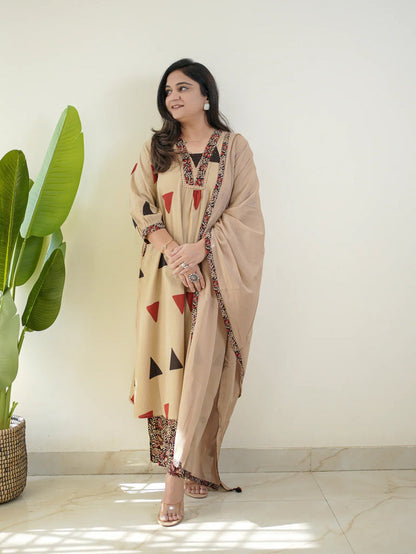 Beige Geometric Printed Set Suit