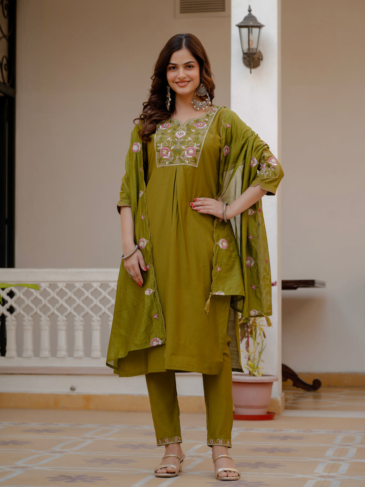 Mehndi Green Viscose Mango Silk Embroidered Kurti Set