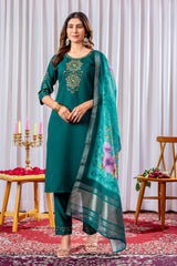 Elegant Green Viscose Silk Embroidered Kurta Set