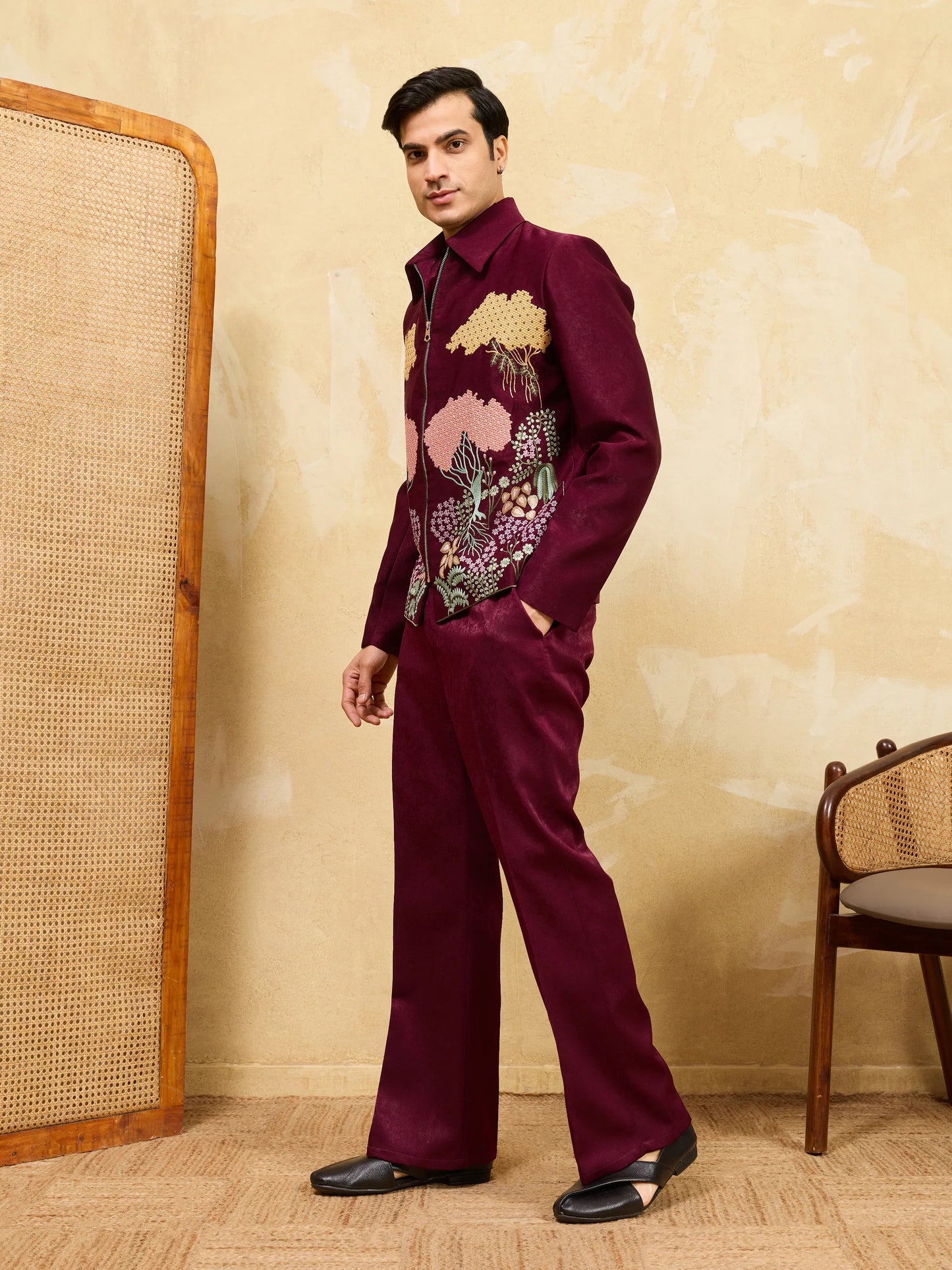 Elegant Elegant Maroon Bomber Jacket with Pant for Men's