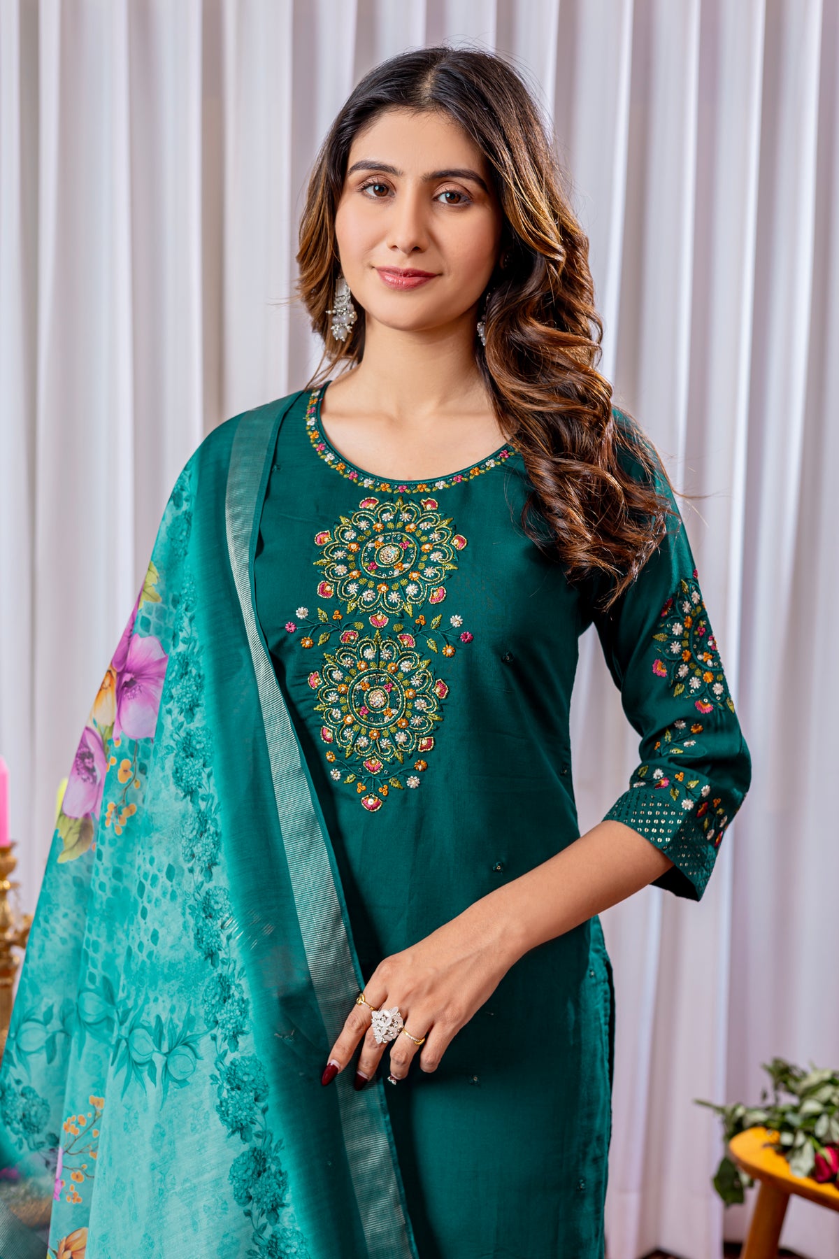 Elegant Green Viscose Silk Embroidered Kurta Set