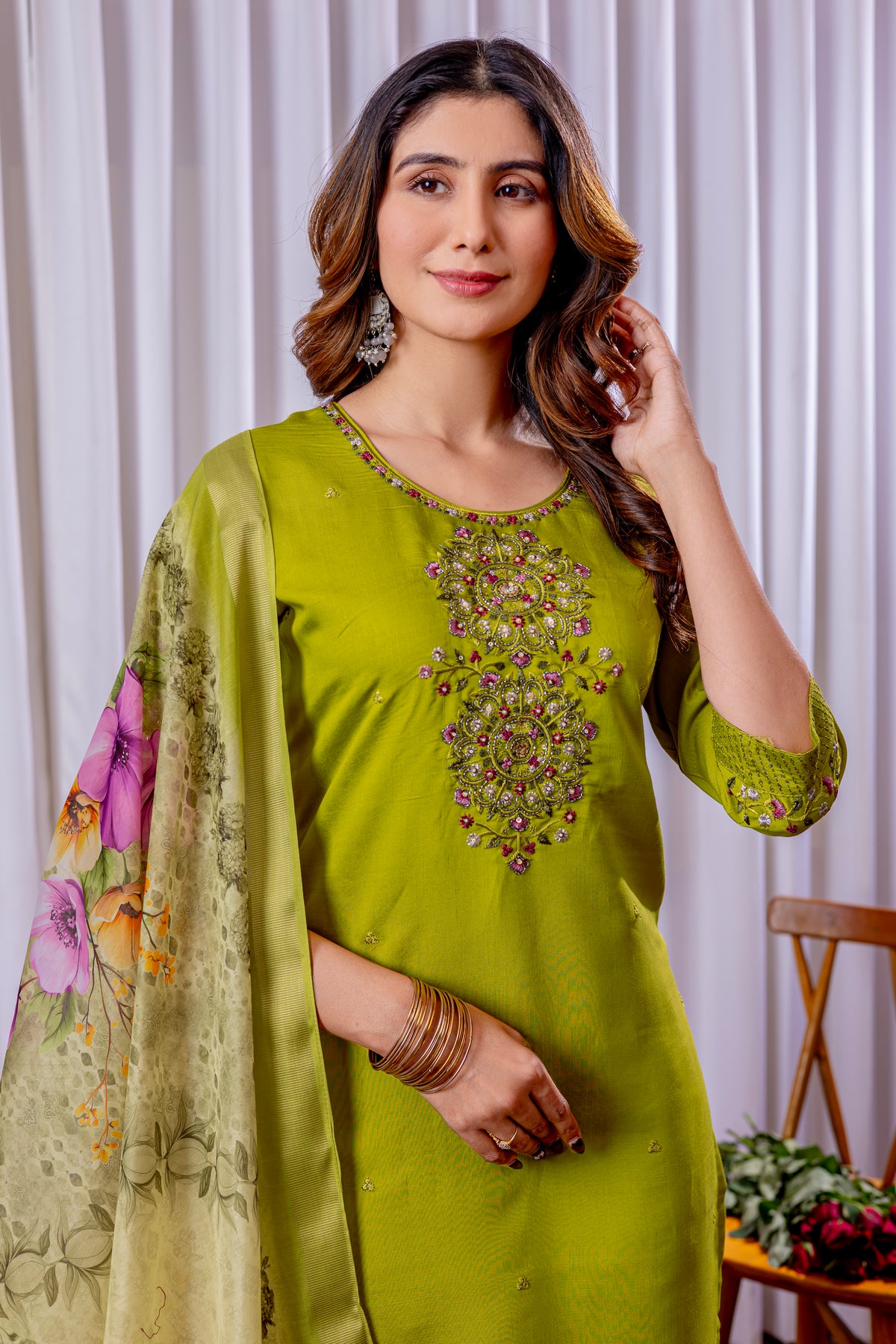 Elegant Parrot Green Viscose Silk Embroidered Kurta Set