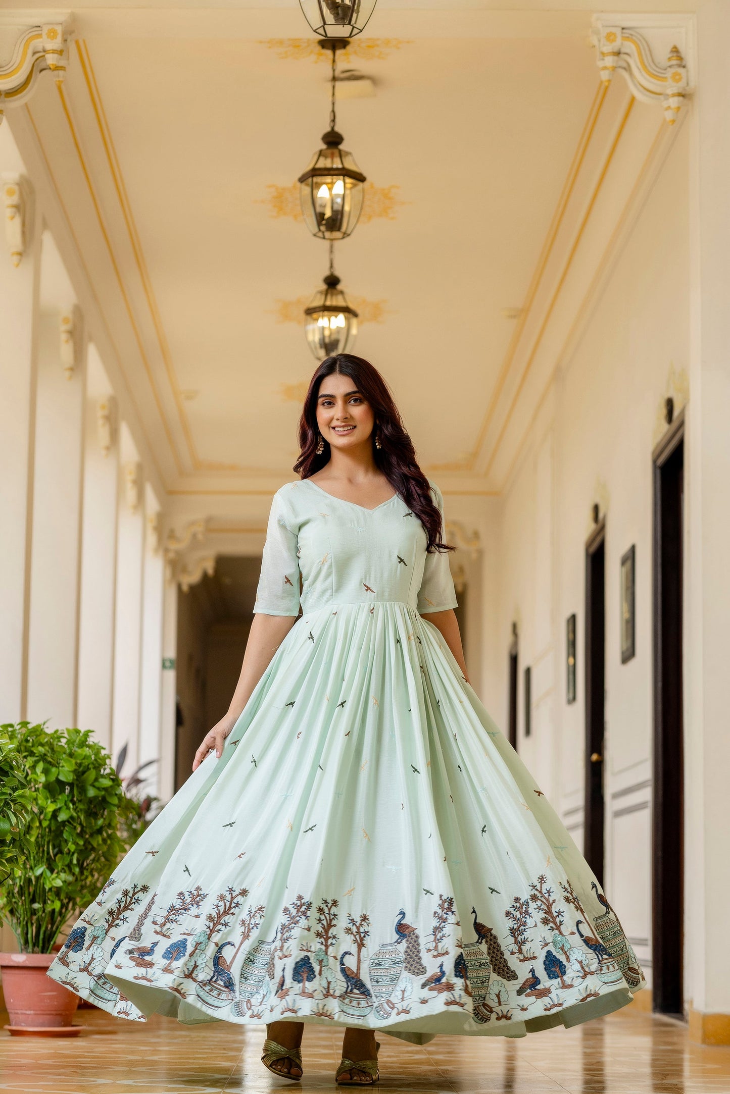 Pista Pearl Chinon Embroidered Suit Set