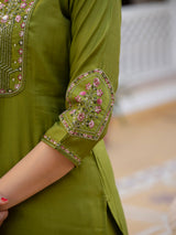 Mehndi Green Viscose Mango Silk Embroidered Kurti Set