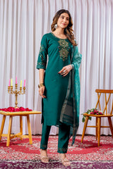 Elegant Green Viscose Silk Embroidered Kurta Set