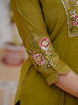 Mehndi Green Viscose Mango Silk Embroidered Kurti Set