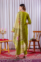 Elegant Parrot Green Viscose Silk Embroidered Kurta Set