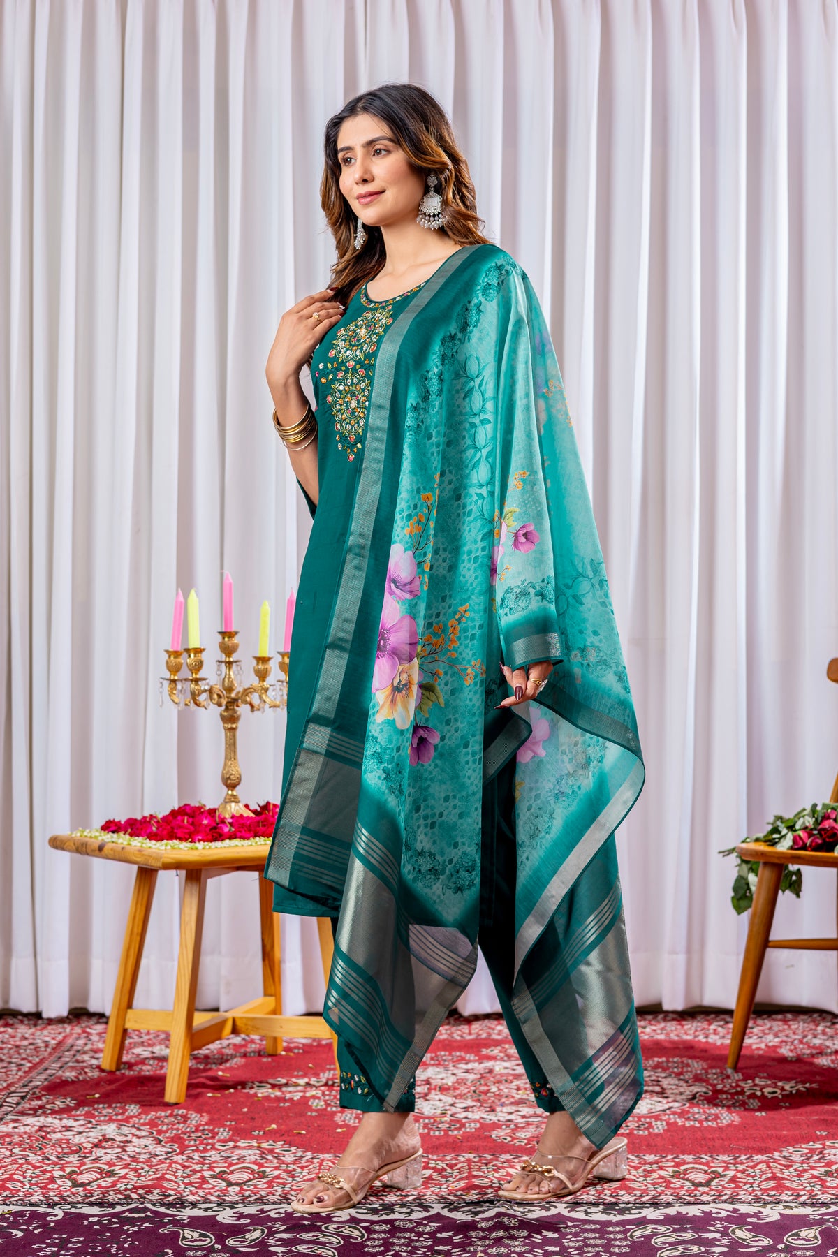 Elegant Green Viscose Silk Embroidered Kurta Set