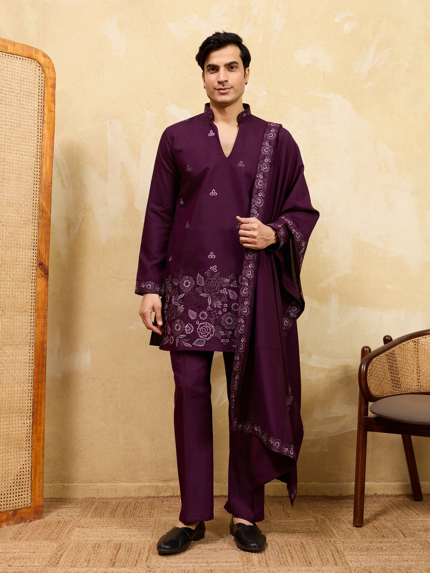 Elegant Elegant Purple Viscose Silk Embroidered Kurta Pant Dupatta Set