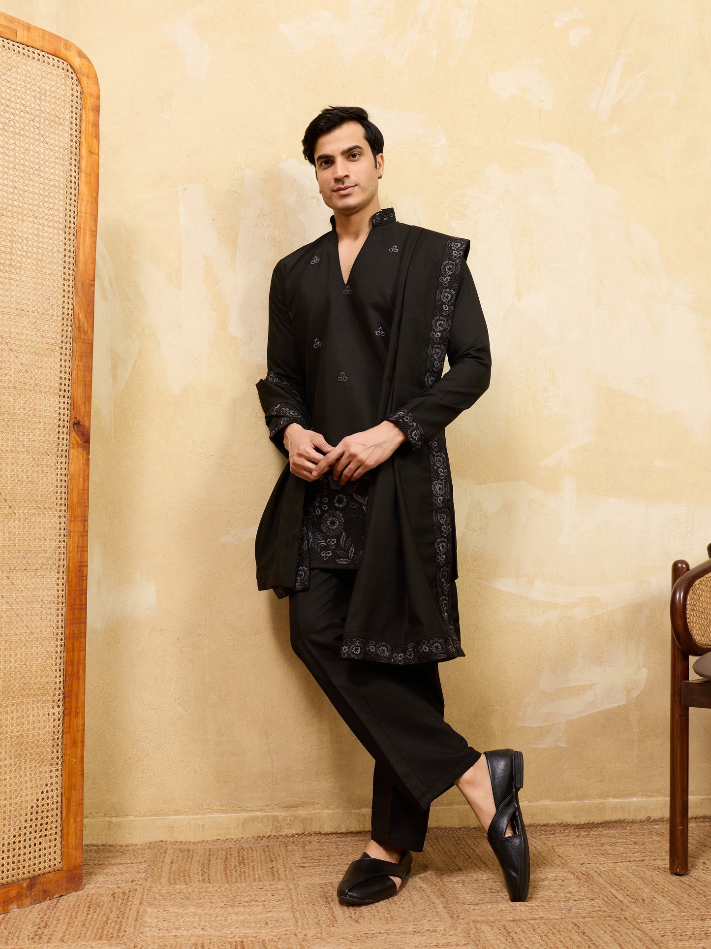 Elegant Classic Black Viscose Silk Embroidered Work Kurta Pant Dupatta Set