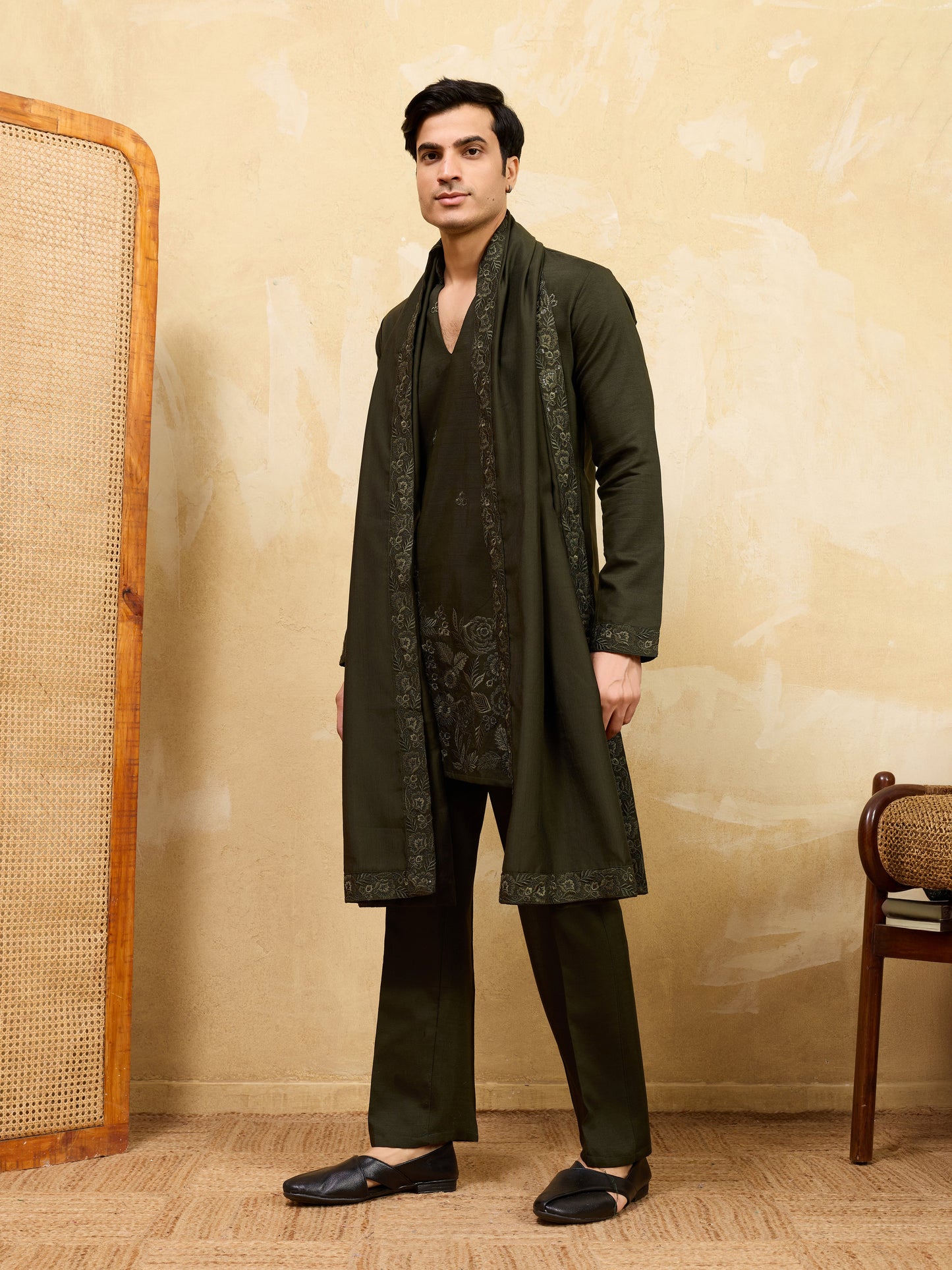 Elegant Dark Green Viscose Silk Thread Work Embroidered Kurta Dupatta Set