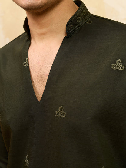 Elegant Dark Green Viscose Silk Thread Work Embroidered Kurta Dupatta Set