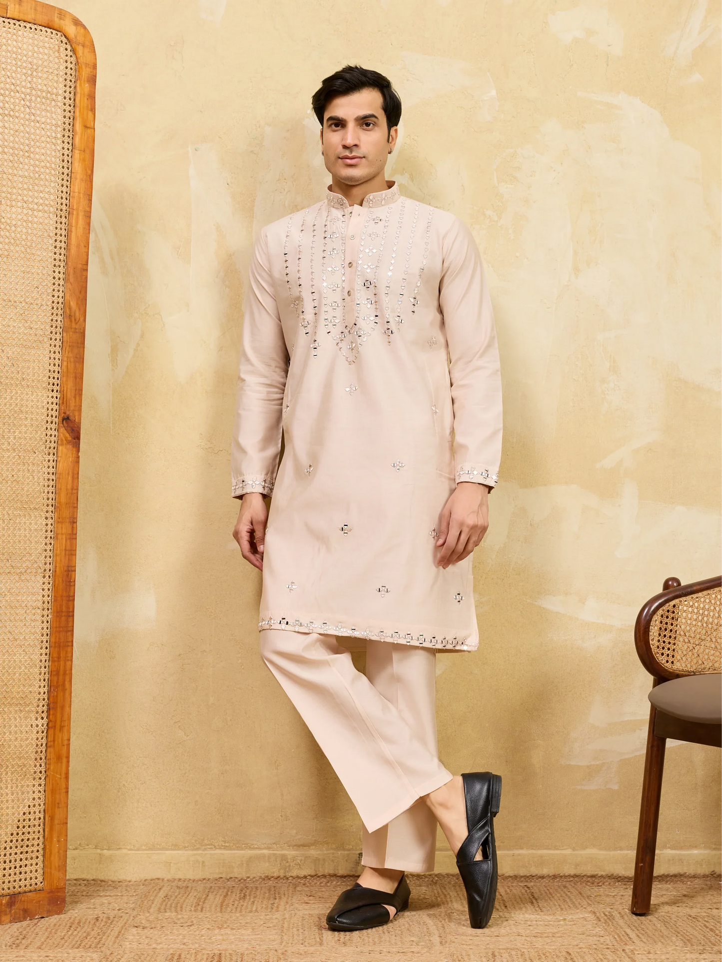 Elegant Royal Cream Mirror Kurta with Matching Pants for Wedding Attire