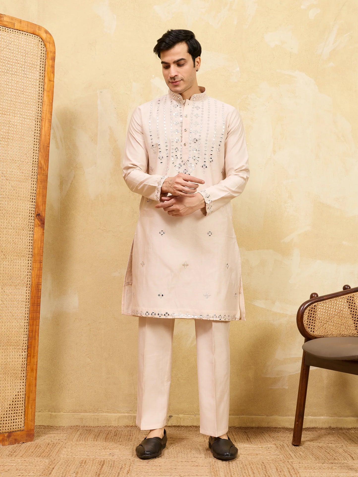 Elegant Royal Cream Mirror Kurta with Matching Pants for Wedding Attire