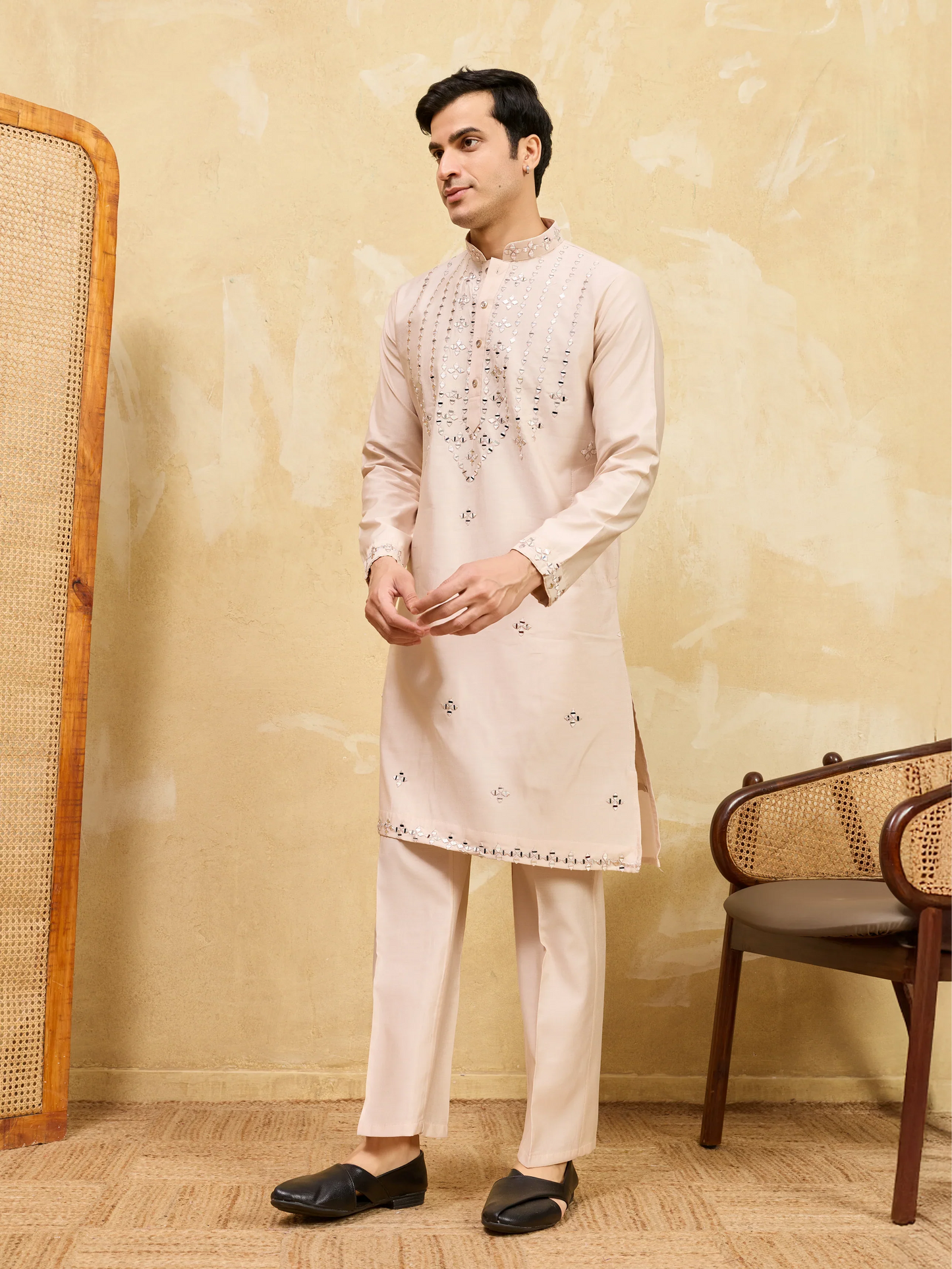 Elegant Royal Cream Mirror Kurta with Matching Pants for Wedding Attire