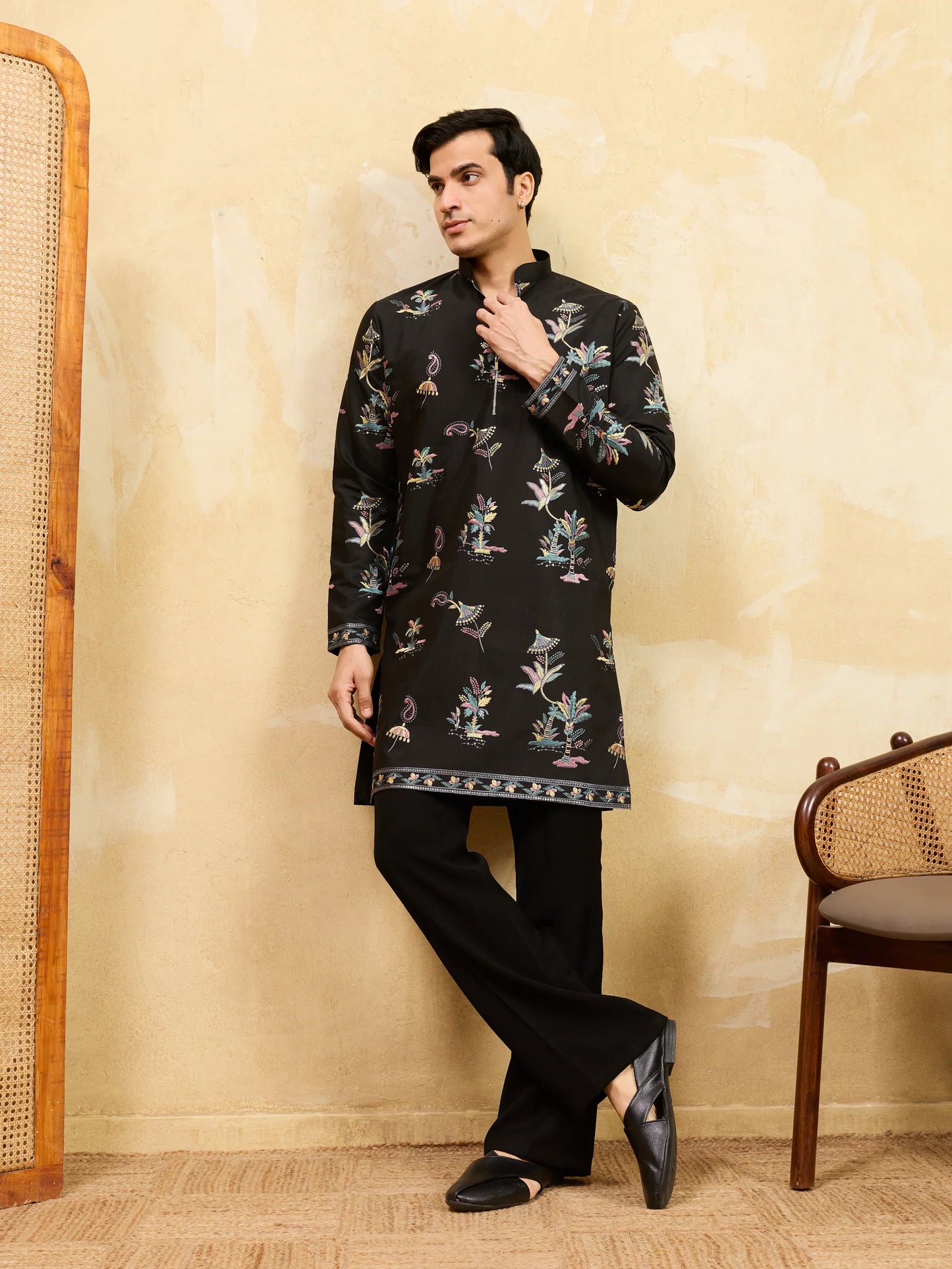 Elegant Luxury Black Viscose Silk Thread Work Kurta Set For Festive Wear