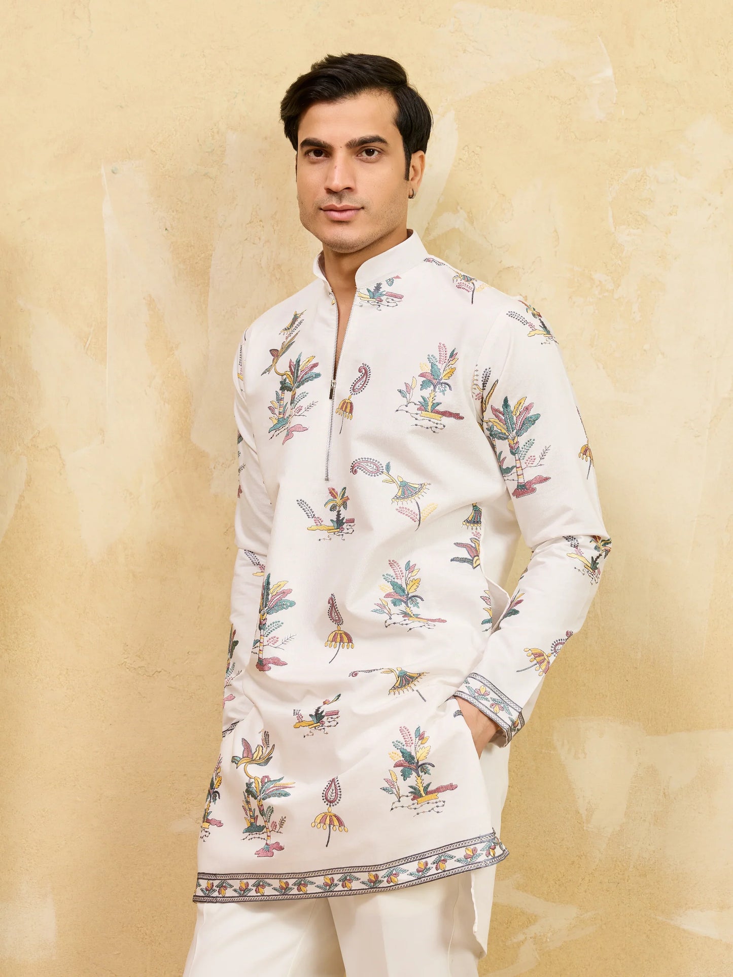 Elegant Classic White Viscose Silk Kurta Set with Fine Thread Work