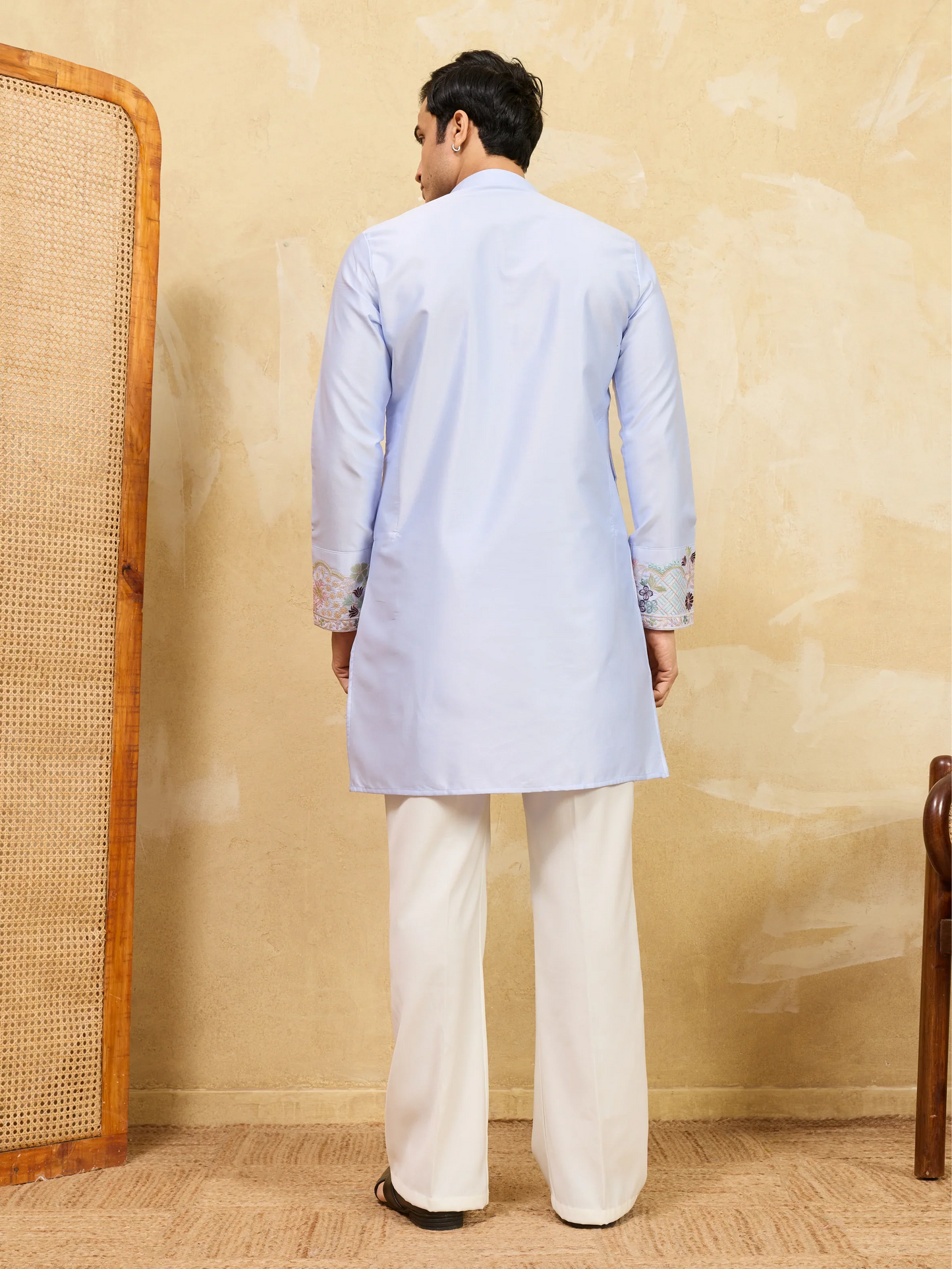Elegant Elegant Sky Blue Kurta Pant Set With Fine Thread Detailing