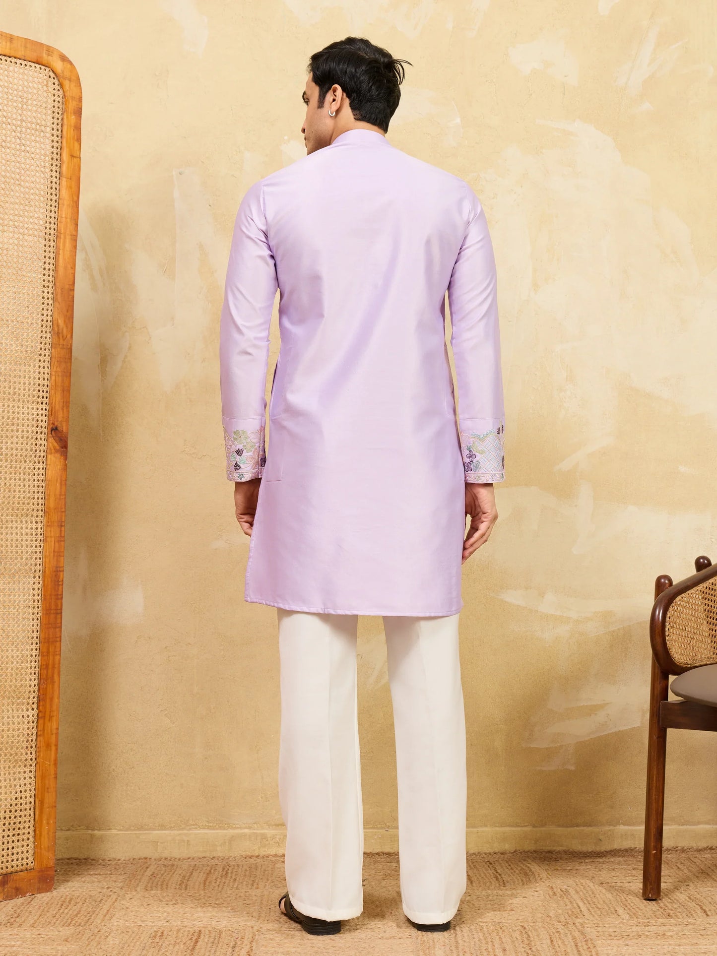 Elegant Premium Lavender Viscose Silk Thread Work Kurta & Pant Set