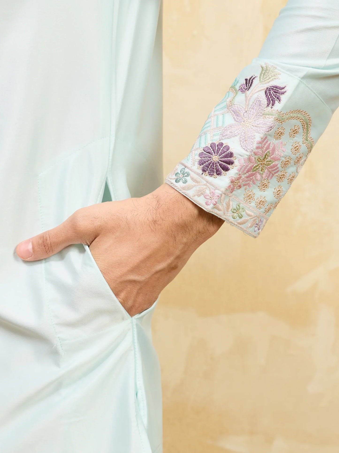 Elegant Elegant Sky Viscose Silk Thread Work Kurta Set For Special Occasion