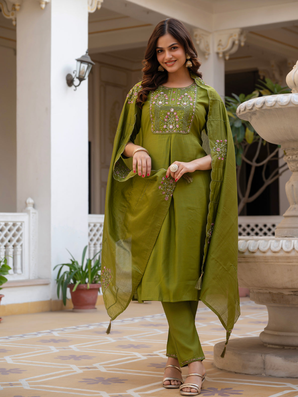 Mehndi Green Viscose Mango Silk Embroidered Kurti Set