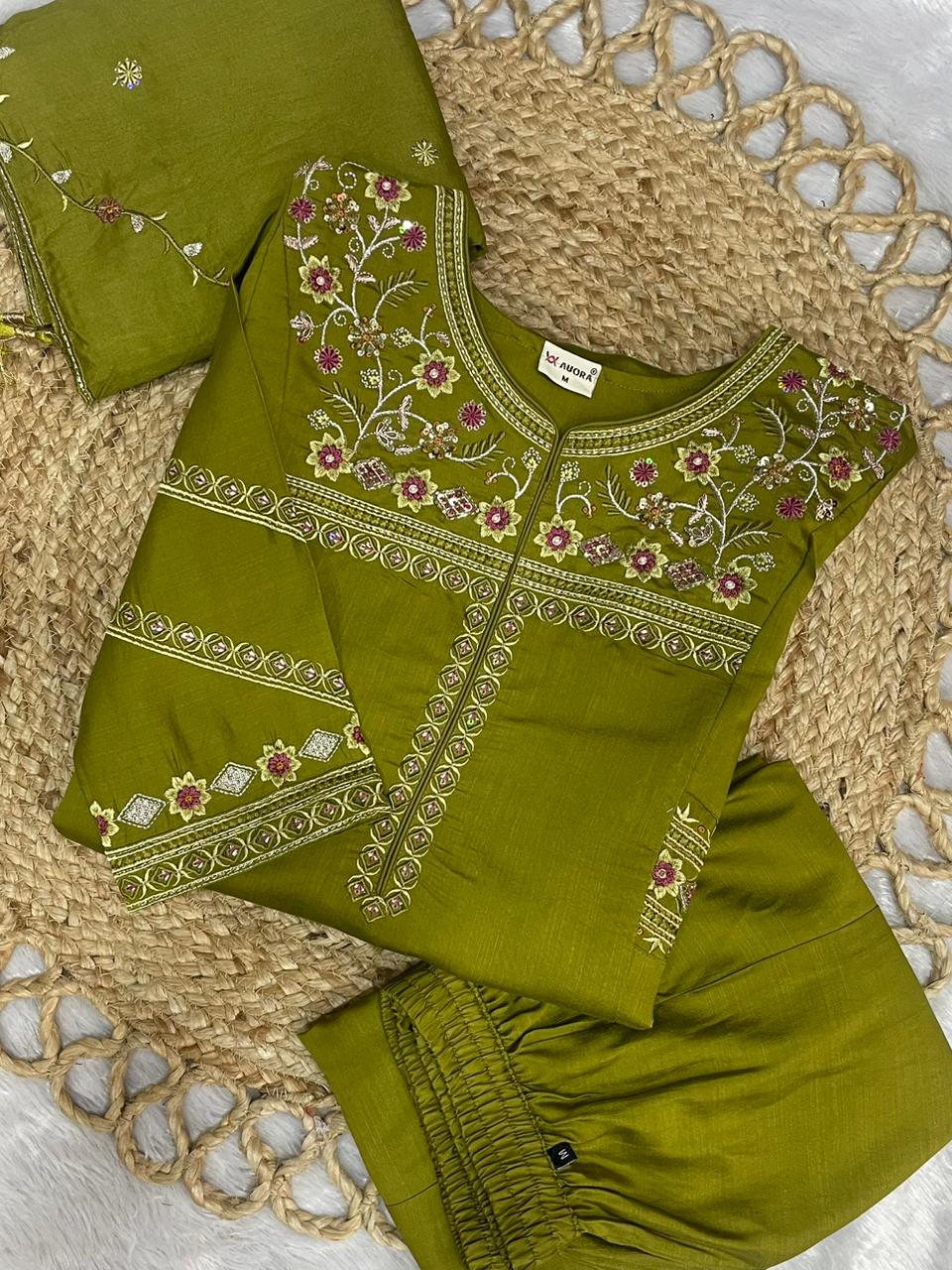 Mehndi Green Viscose Mango Silk Anarkali Kurti Set