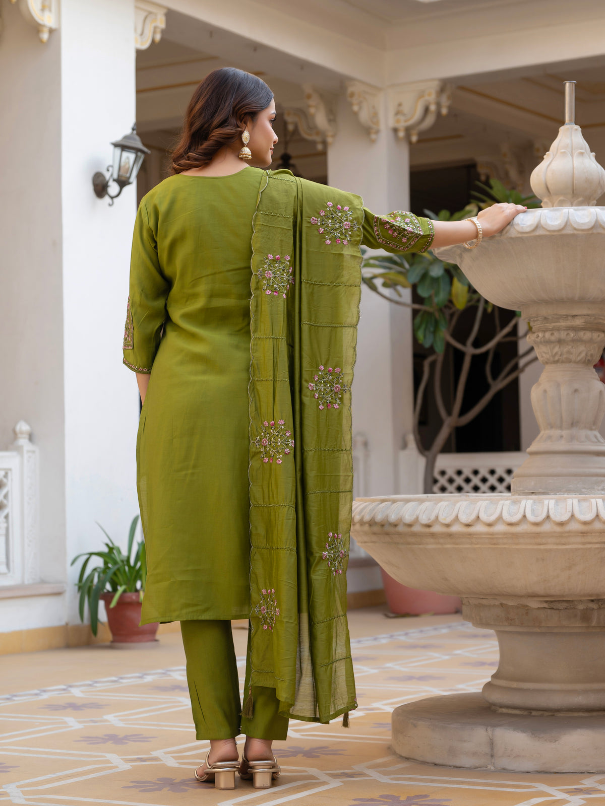 Mehndi Green Viscose Mango Silk Embroidered Kurti Set