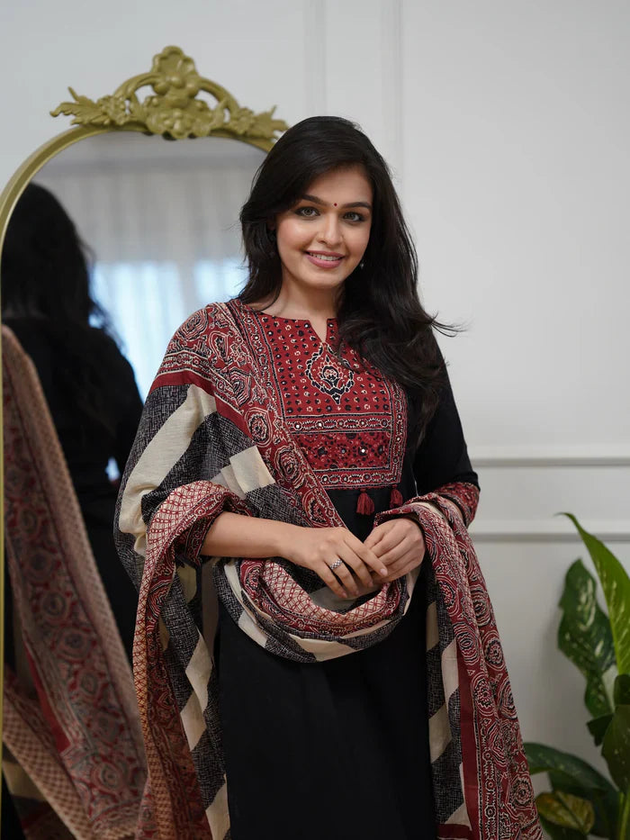 Black Ethnic Printed Kurti Pant Dupatta Set