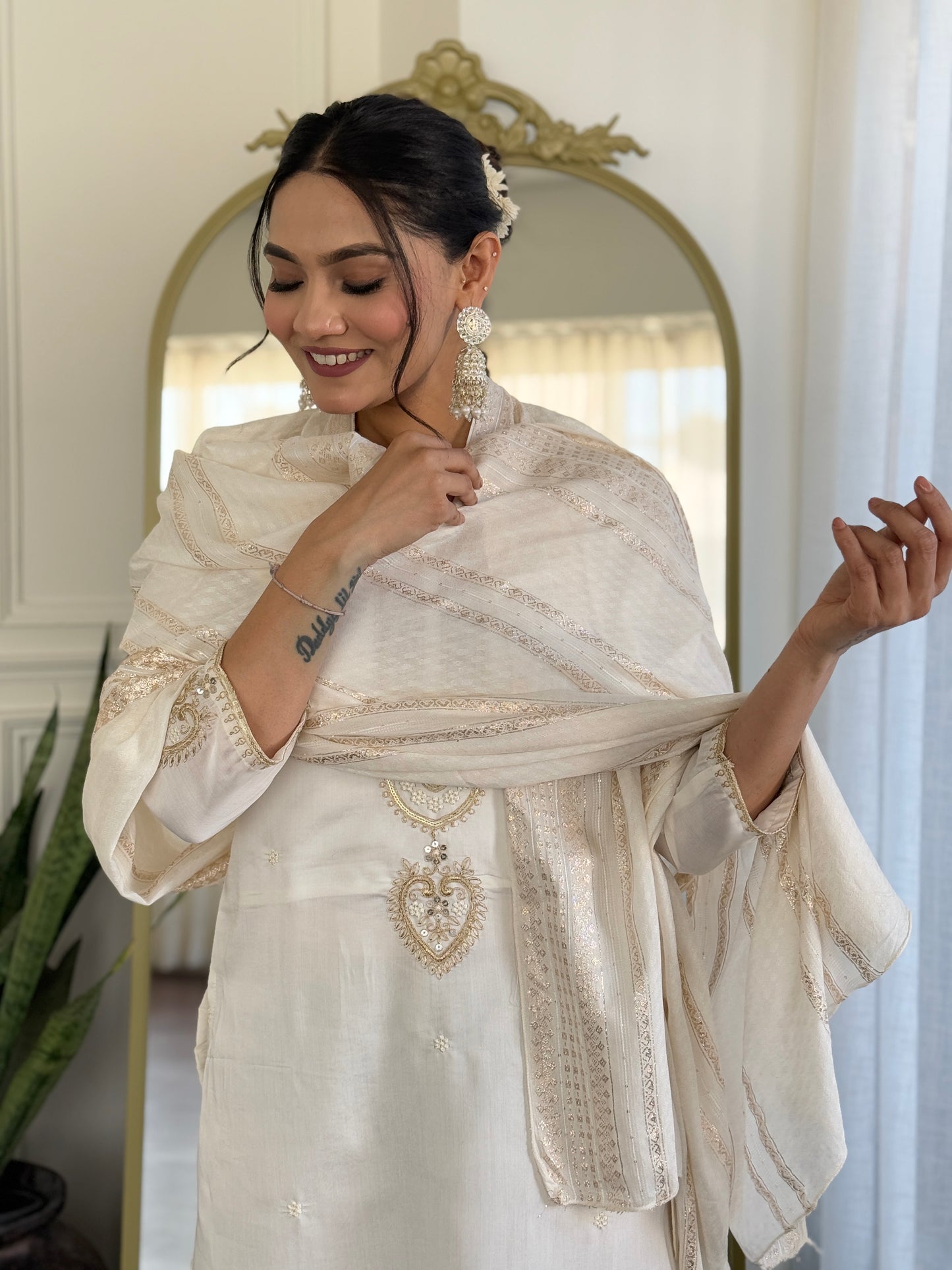 Off White Viscose Chanderi Embroidered Kurta Pant Dupatta Set