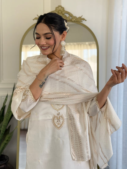 Off White Viscose Chanderi Embroidered Kurta Pant Dupatta Set