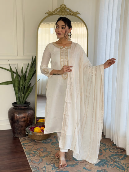 Off White Viscose Chanderi Embroidered Kurta Pant Dupatta Set
