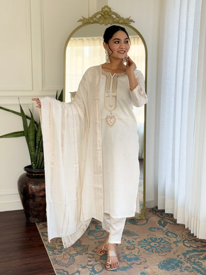 Off White Viscose Chanderi Embroidered Kurta Pant Dupatta Set
