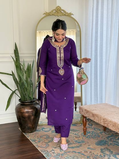 Blue Viscose Chanderi Embroidered Kurta Pant Dupatta Set