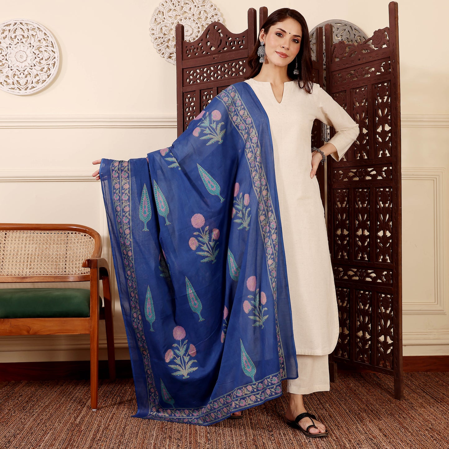 Cream Chanderi Silk Embroidered Kurta Set