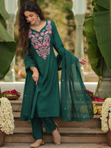 Green Embroidered Viscose Rayon Kurta Set