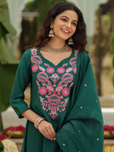 Green Embroidered Viscose Rayon Kurta Set