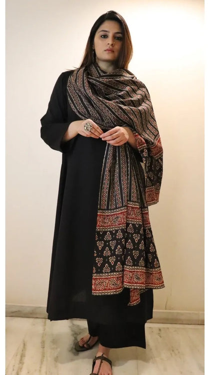 Black Printed Viscose Chanderi Kurta Set