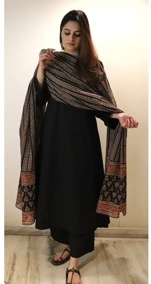 Black Printed Viscose Chanderi Kurta Set