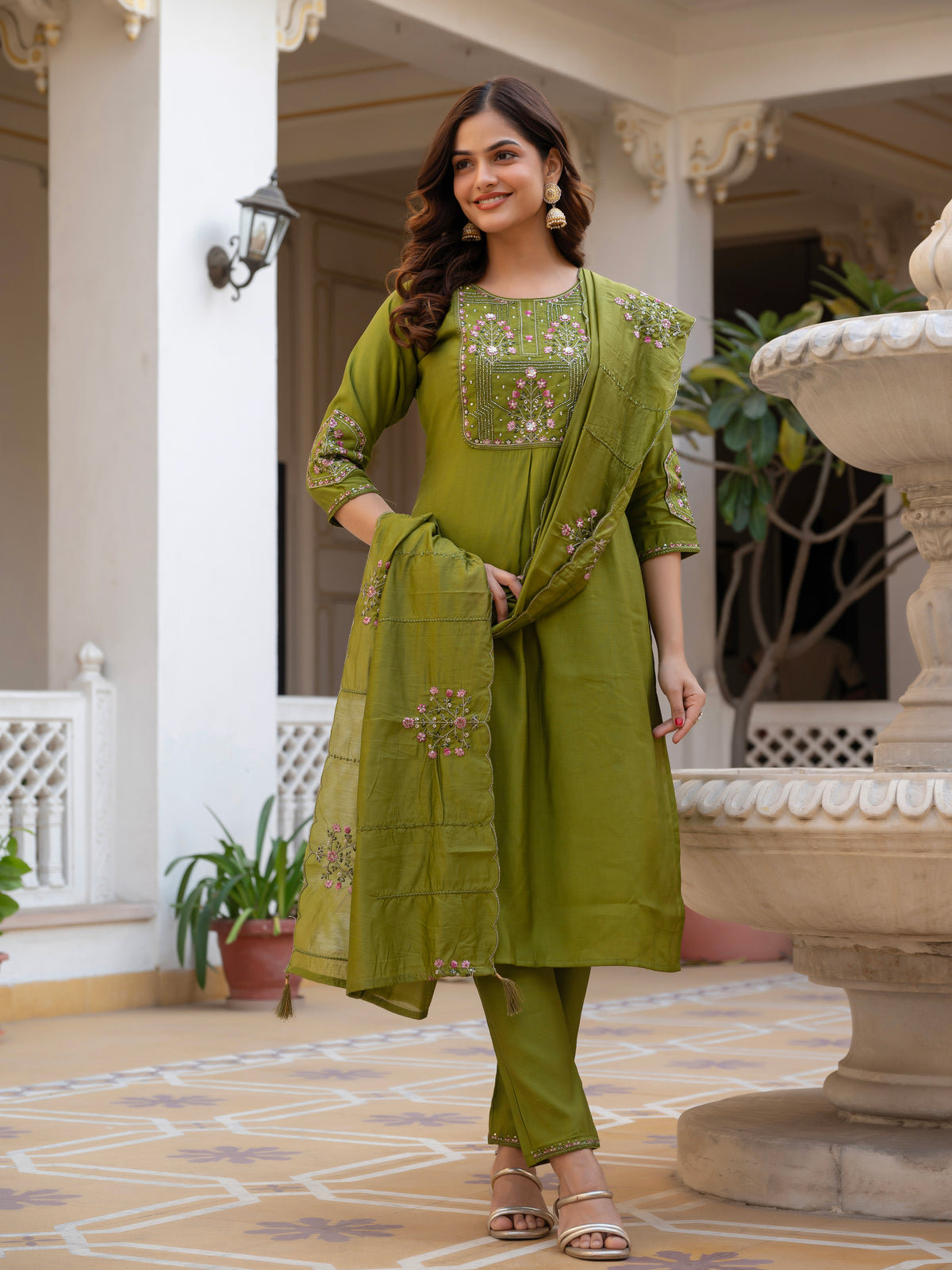 Mehndi Green Viscose Mango Silk Embroidered Kurti Set
