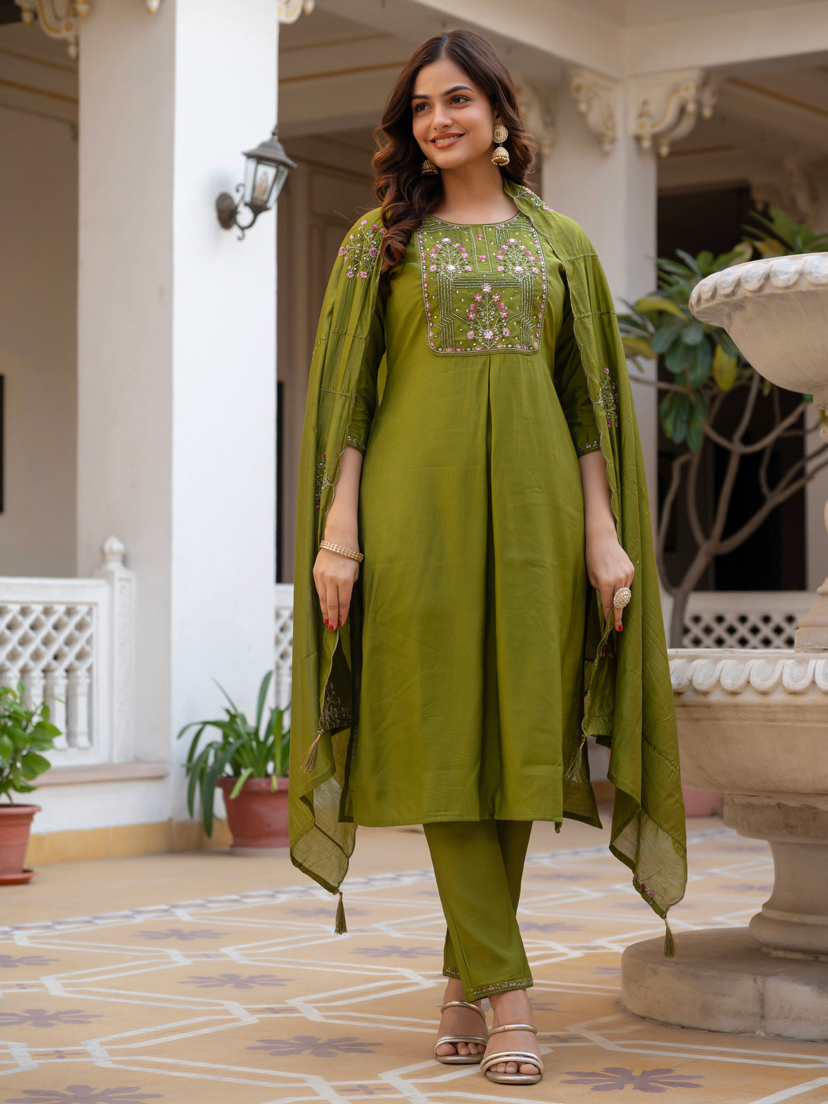 Mehndi Green Viscose Mango Silk Embroidered Kurti Set
