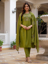 Mehndi Green Viscose Mango Silk Embroidered Kurti Set