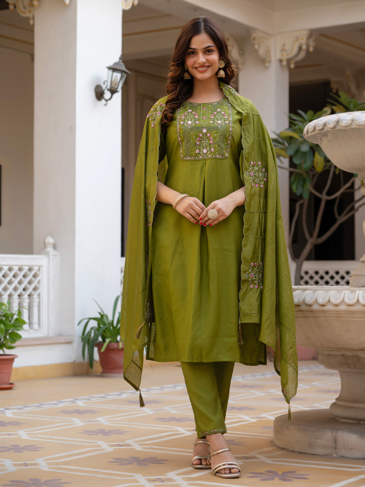 Mehndi Green Viscose Mango Silk Embroidered Kurti Set