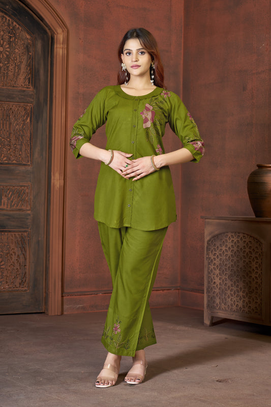Elegant Dark Green Heavy Rayon Embroidered Co-Ord Set