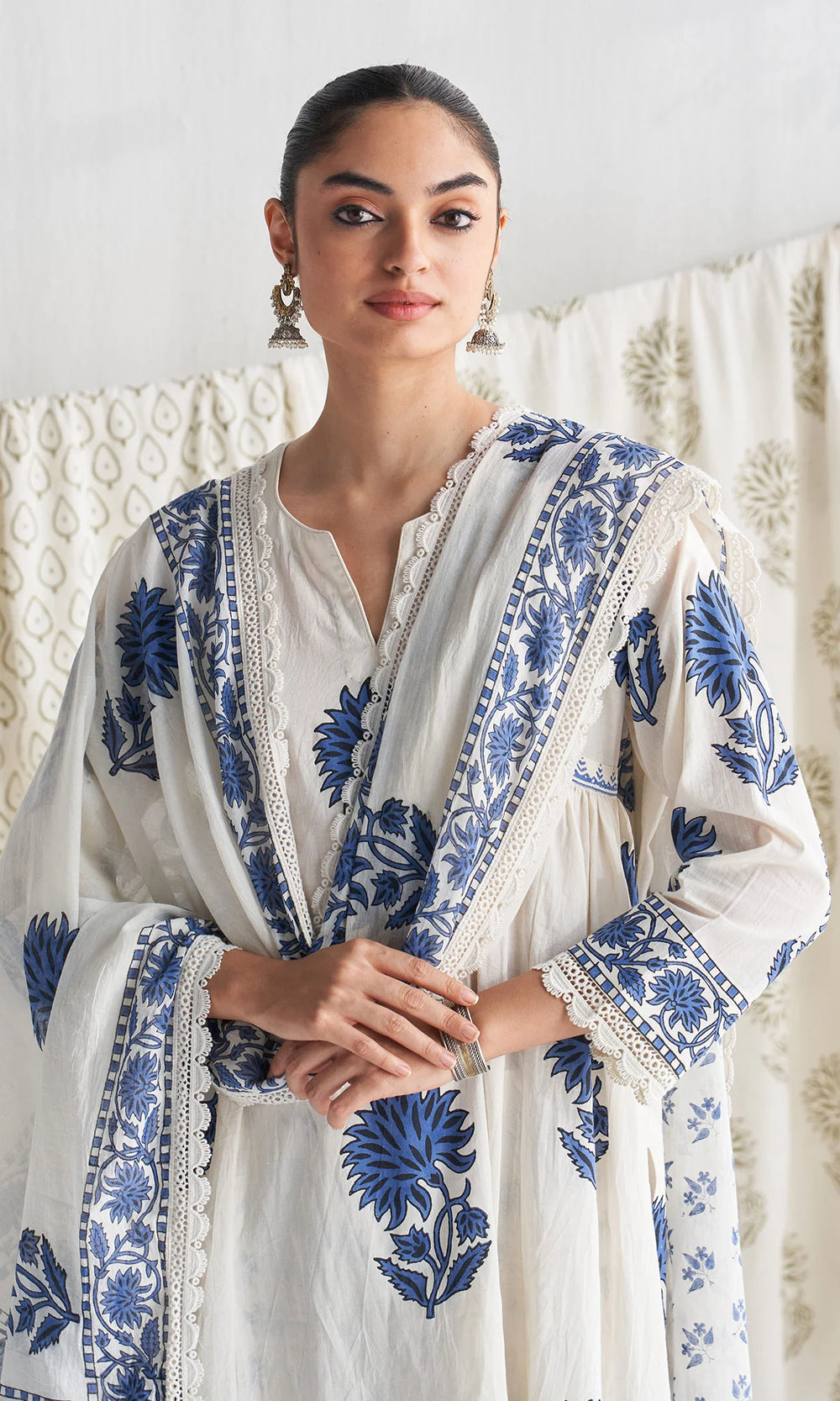 Anushka Kalamkari White & Blue Floral Print Pure Cotton Kurta Pant & Dupatta Set
