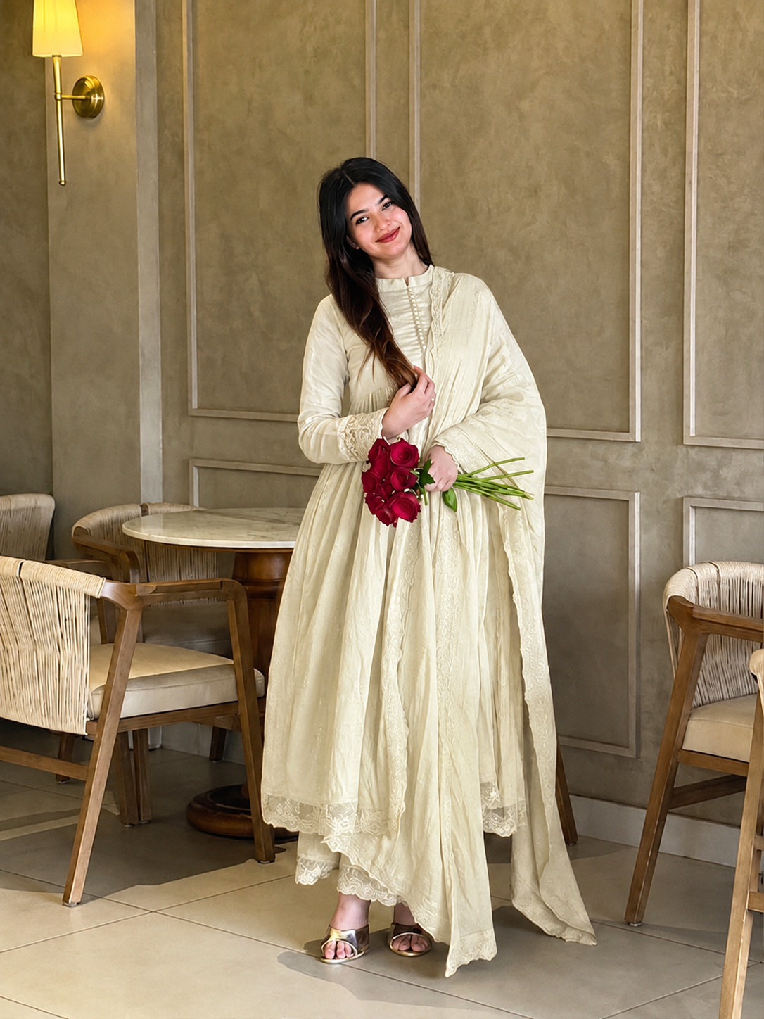 Elegant White Anarkali Suit Set with Dupatta for Women