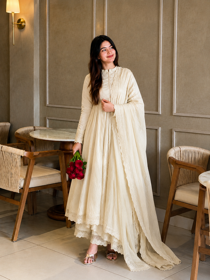 Elegant White Anarkali Suit Set with Dupatta for Women