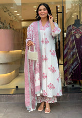 White Pink Floral Printed Kurti Pant Dupatta Set