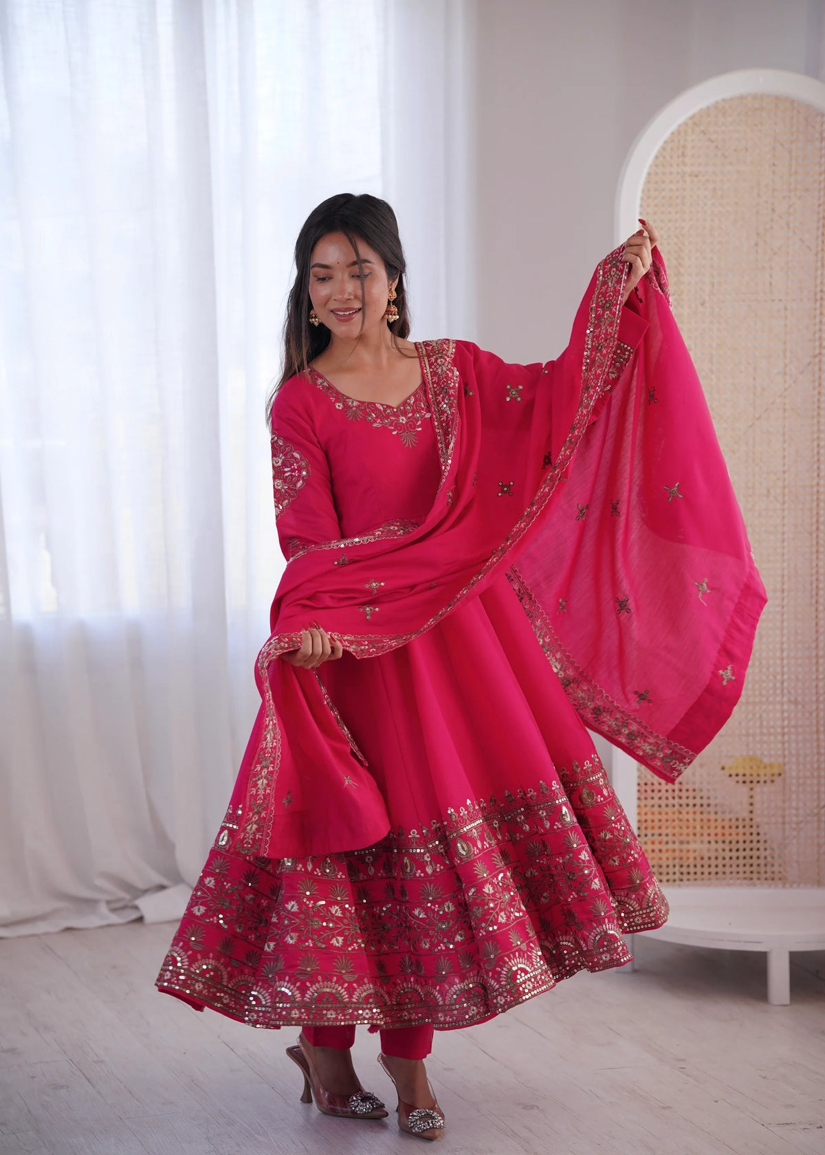 Rose Pink Embroidered Roman Silk Kurta Pant